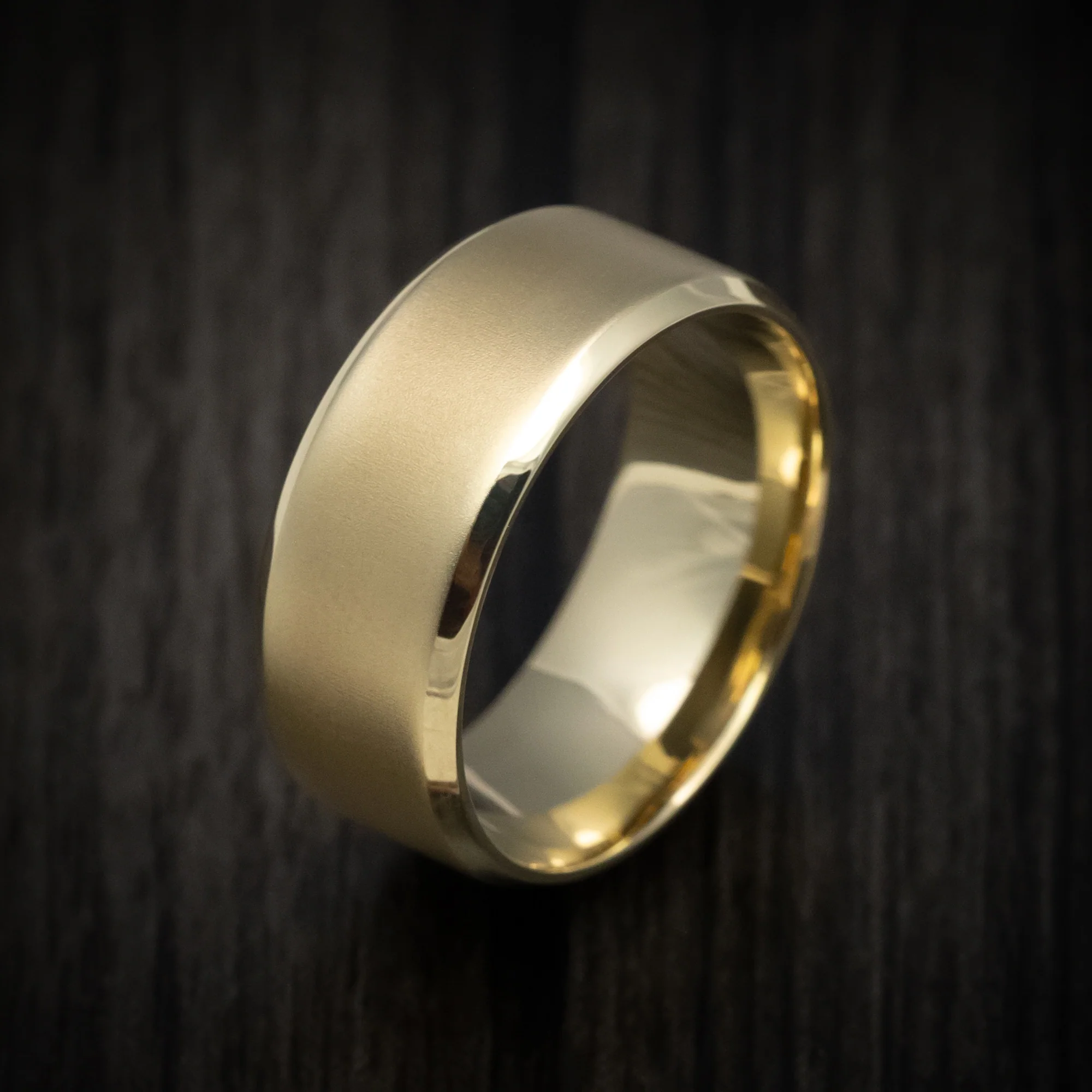 Classic Gold 9mm Wide Wedding Men's Band - Image 3