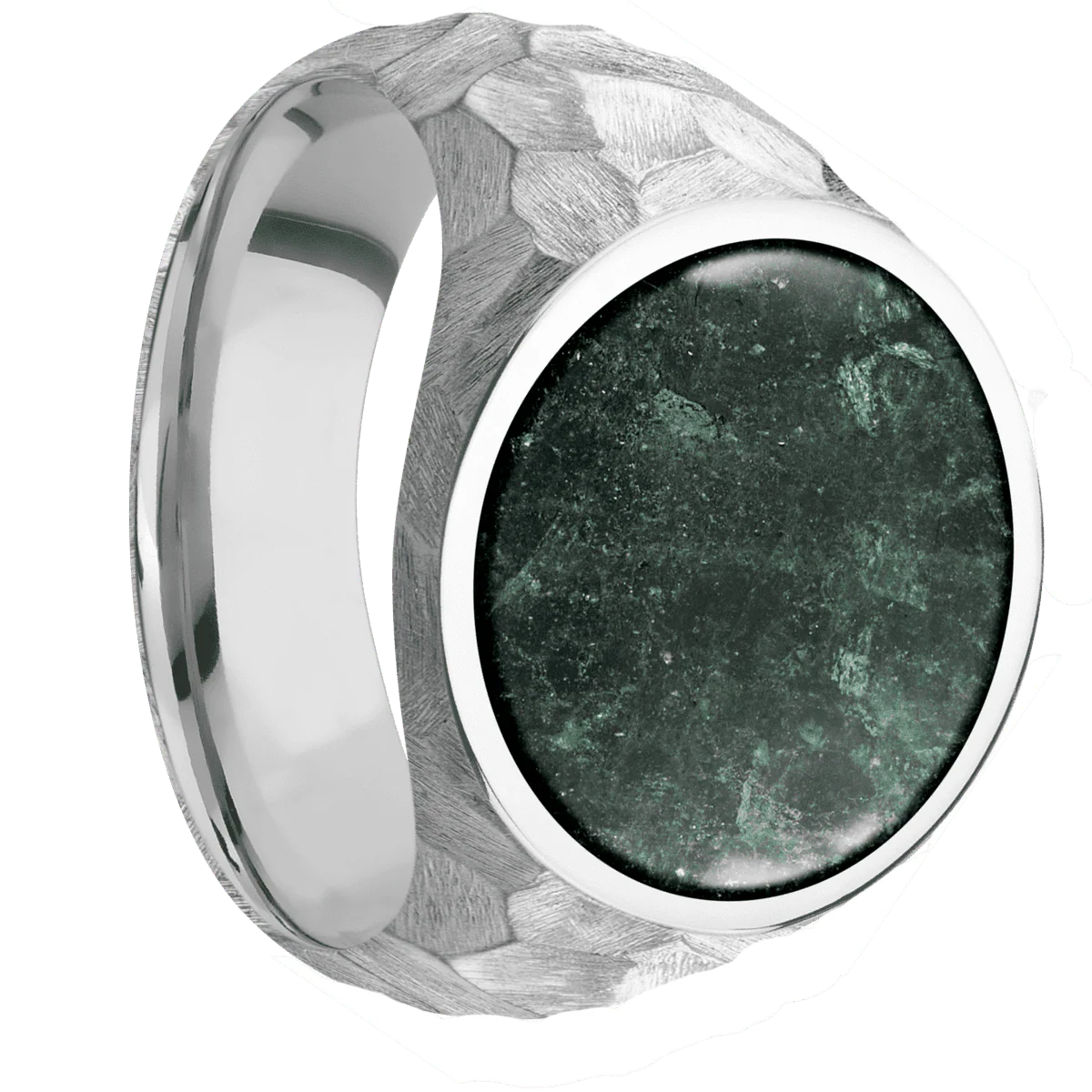 Large Circle signet ring (18mm) in 14K White Gold, with a Wide style band, an Aventurine inlay.