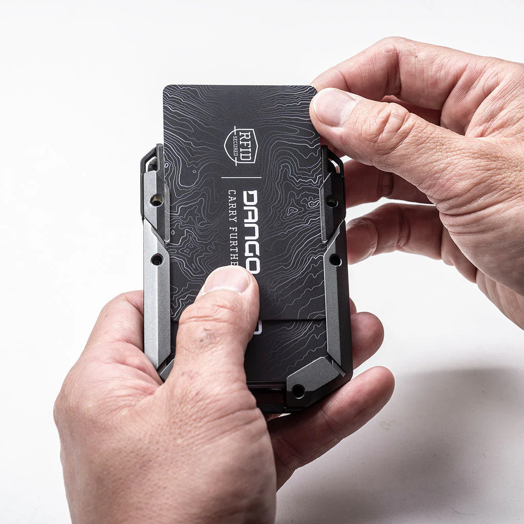 M4 MAVERICK™ RAIL WALLET - Image 10