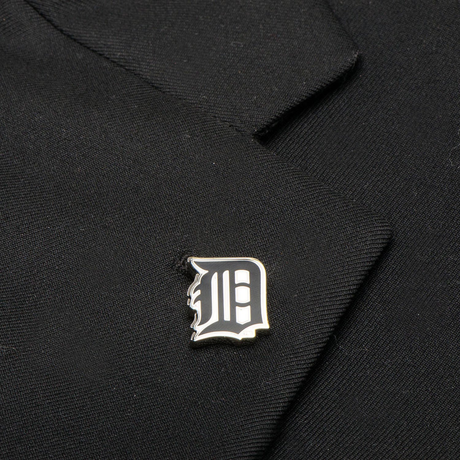 MLB Detroit Tigers Lapel Pin - Image 4