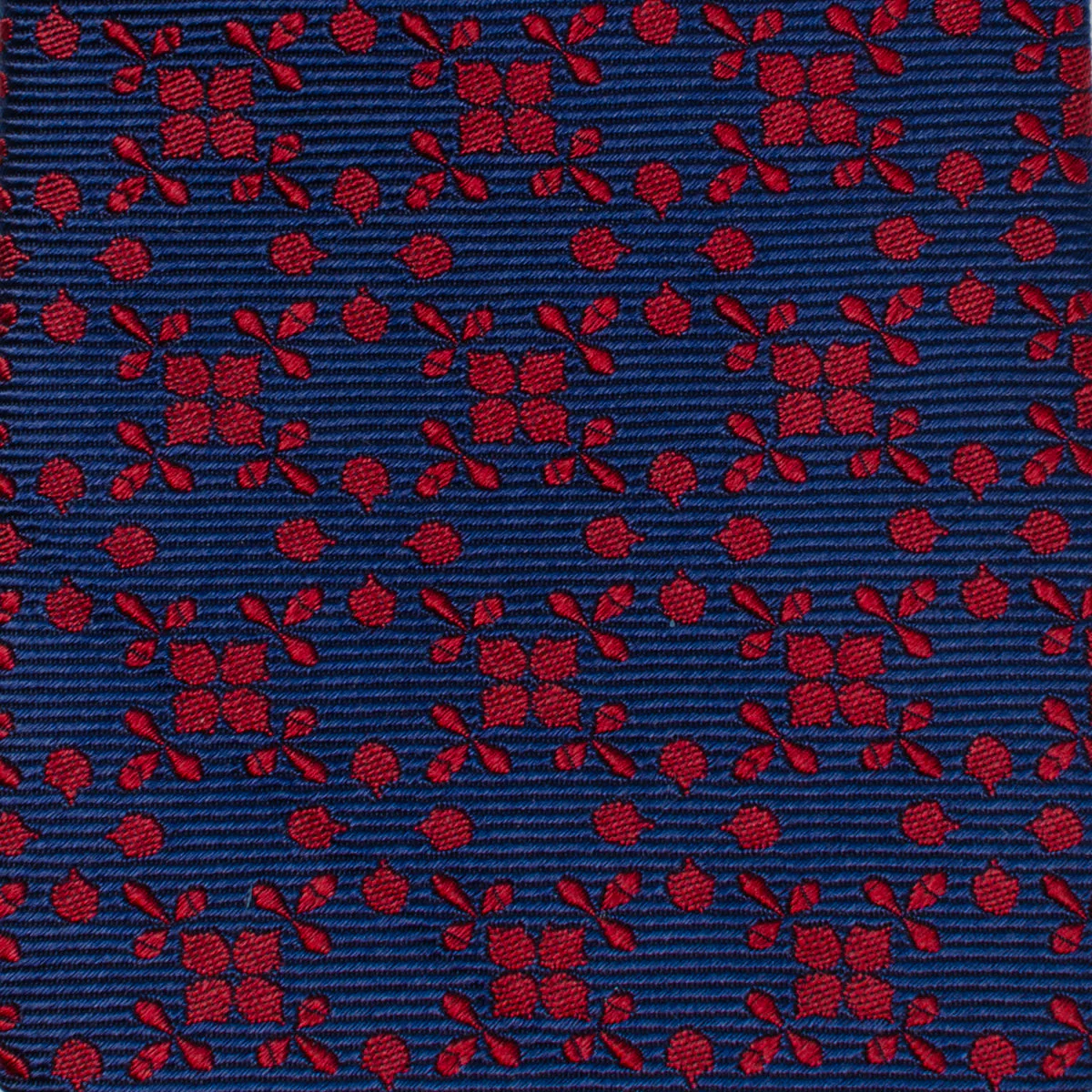 Navy/Red Patterned Men's Tie - Image 4