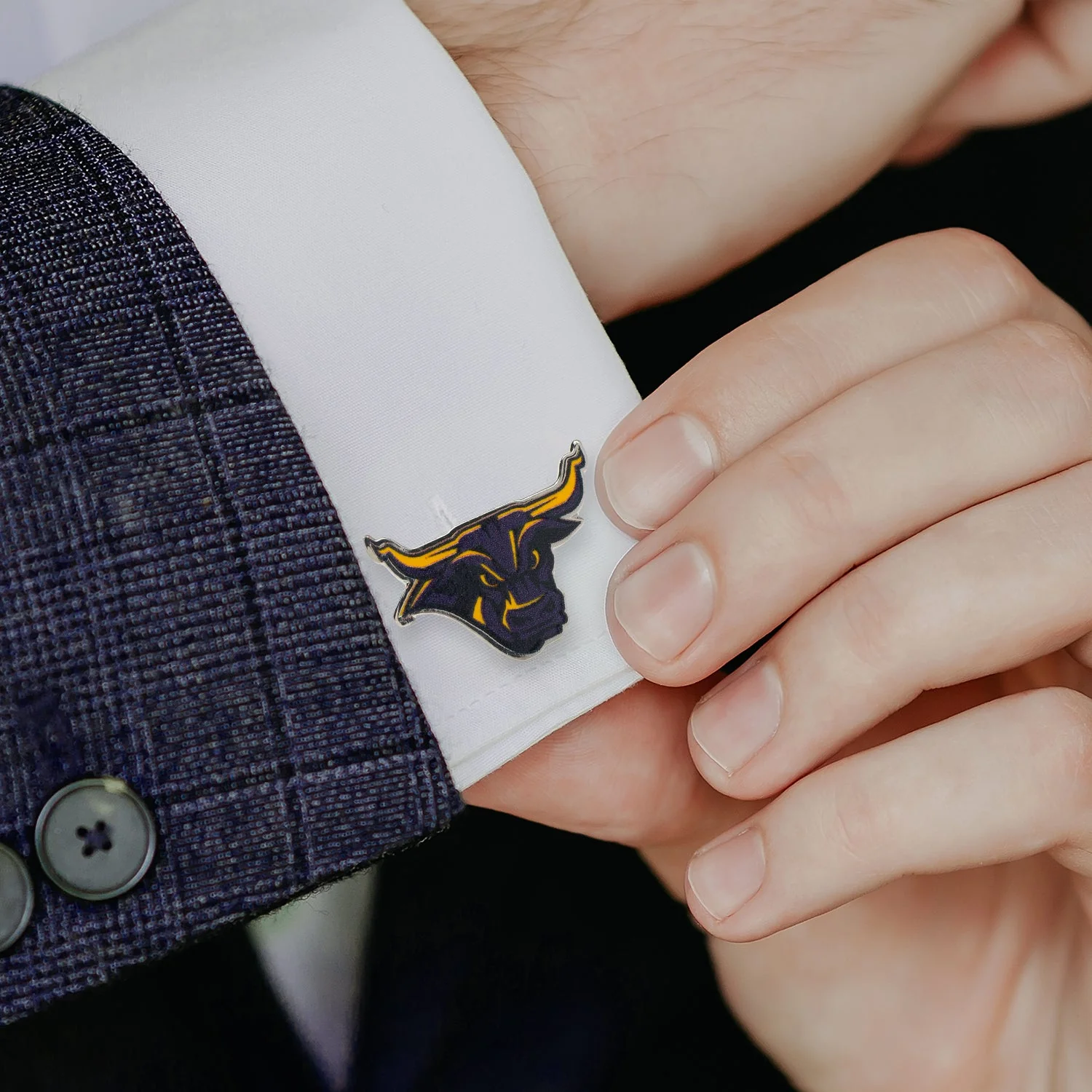 NCAA Mankato State Stomper Mascot Cufflinks - Image 2