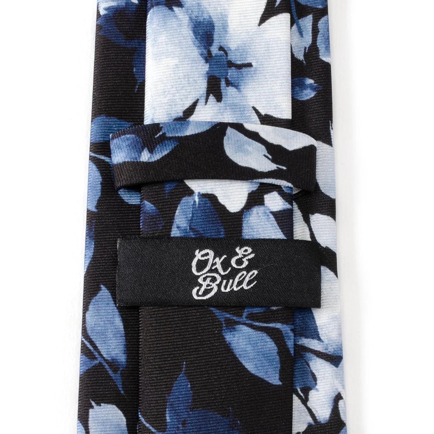 Painted Floral Blue Necktie and Pocket Square Gift Set - Image 4