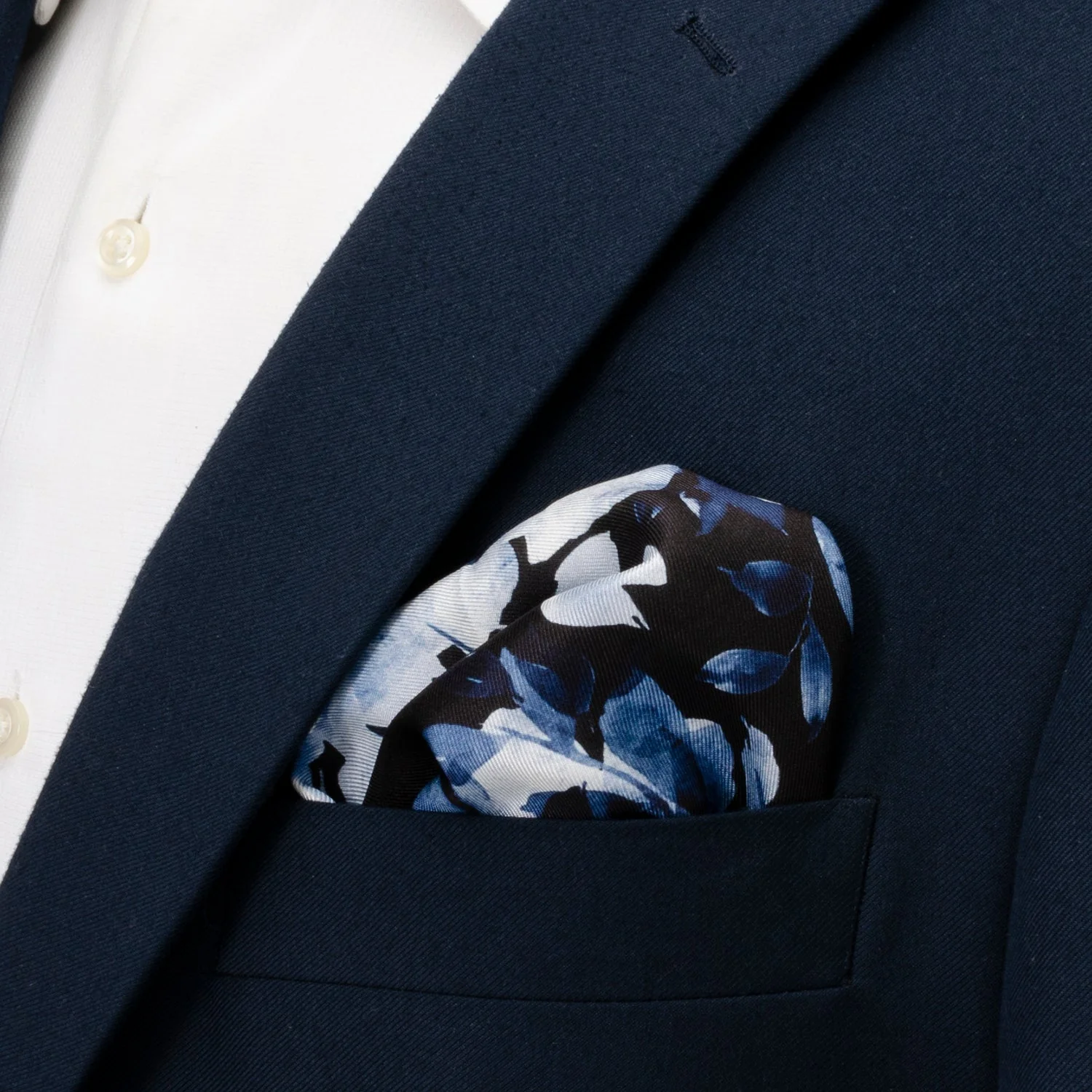 Painted Floral Blue Necktie and Pocket Square Gift Set - Image 8