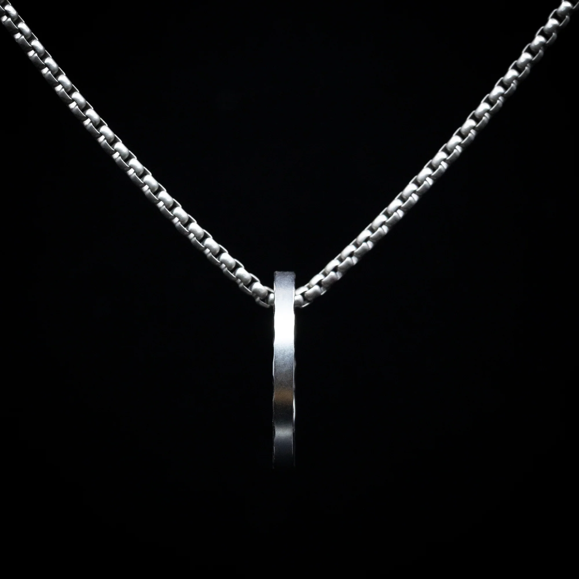 Stainless Steel Hammered Open Pendant and Chain - Image 3