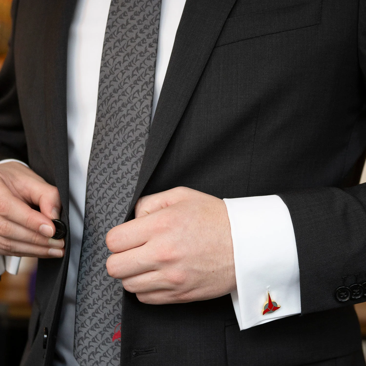 Star Trek Klingon Cufflinks - Image 2